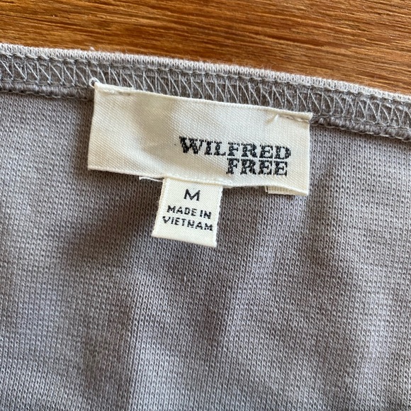 Wilfred Free Crop - Picture 2 of 2